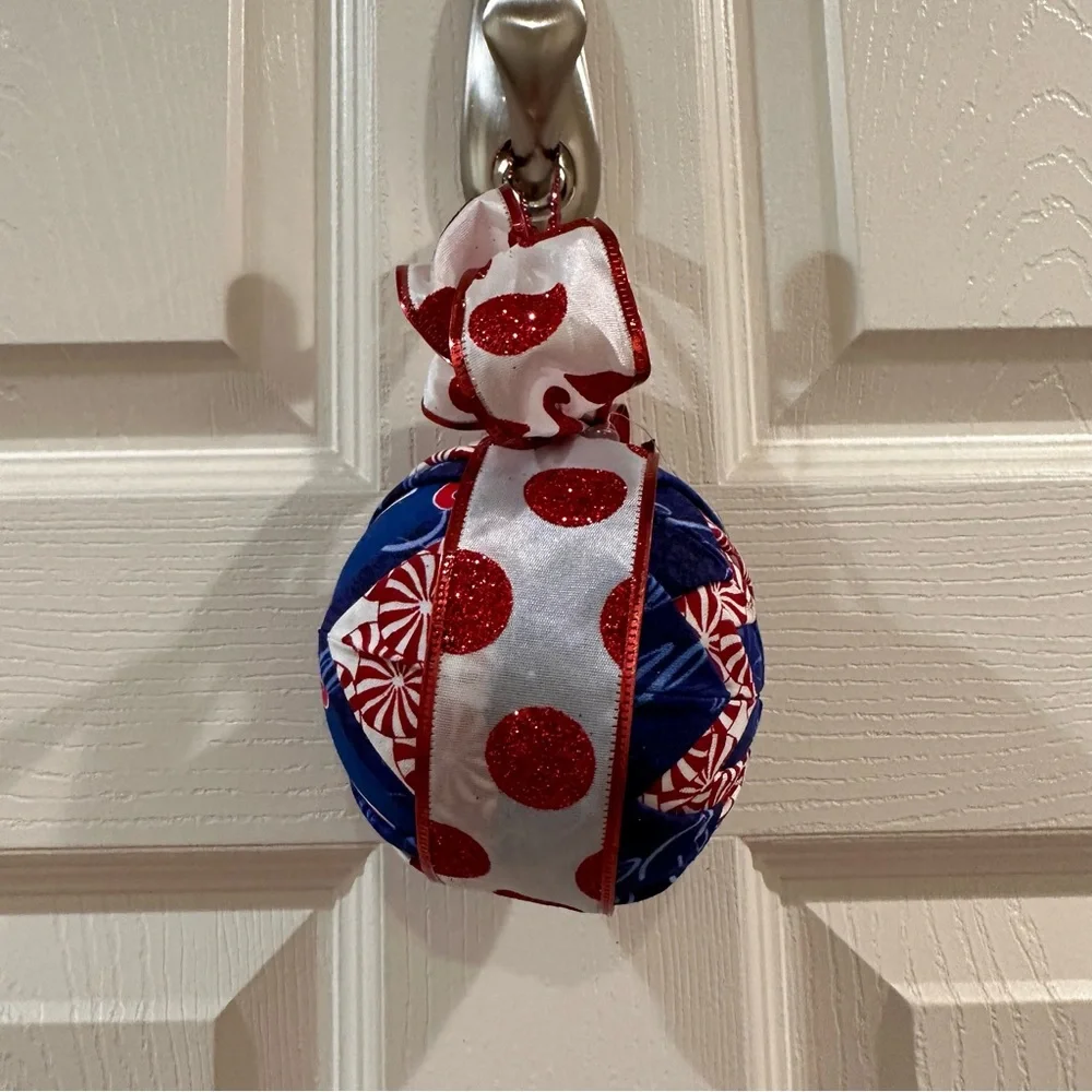 MLB Chicago Cubs World Series Winner Hand Crafted Quilted 4” Ornament
